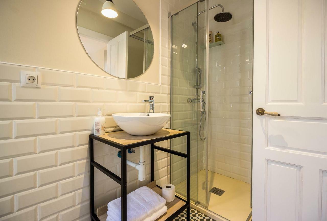 Hostal Lierganes Fluviarium Rooms Exterior photo