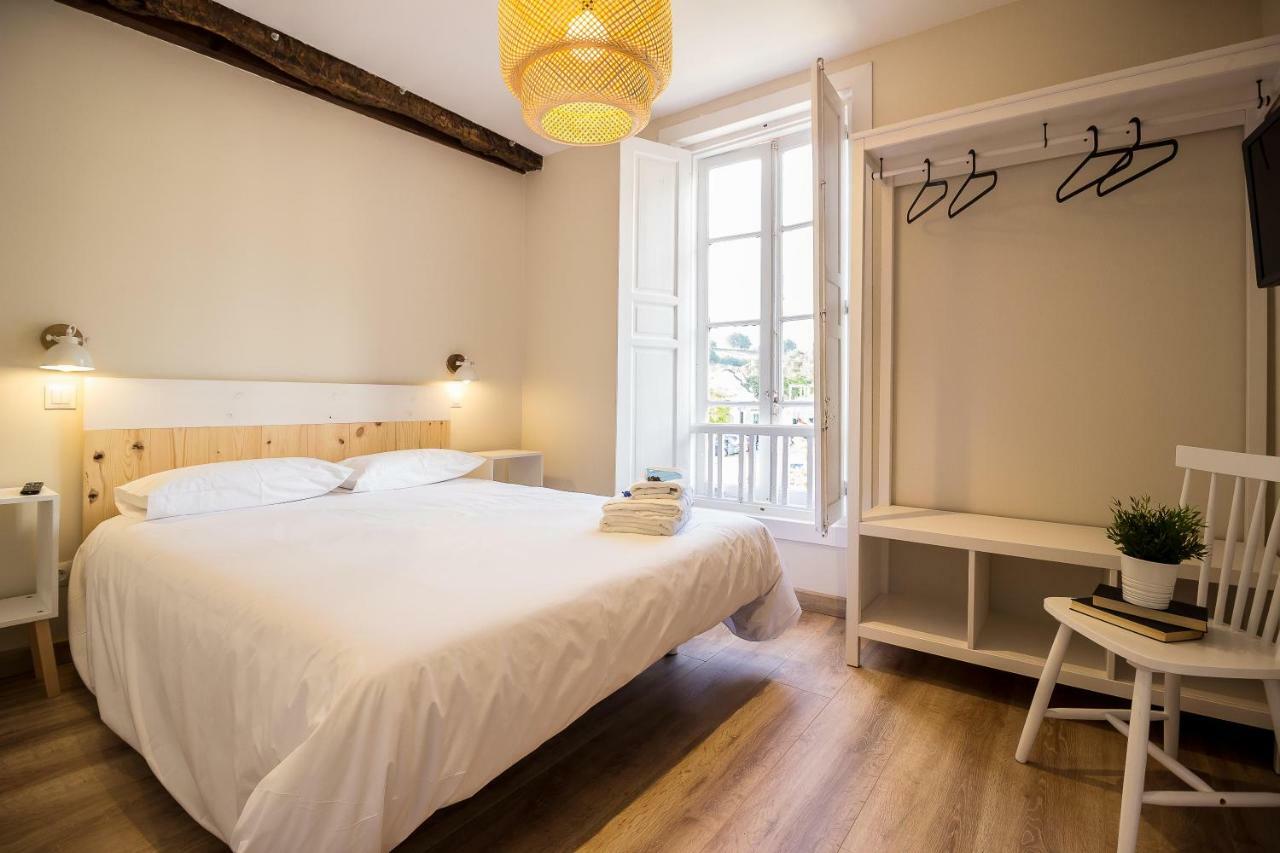 Hostal Lierganes Fluviarium Rooms Exterior photo